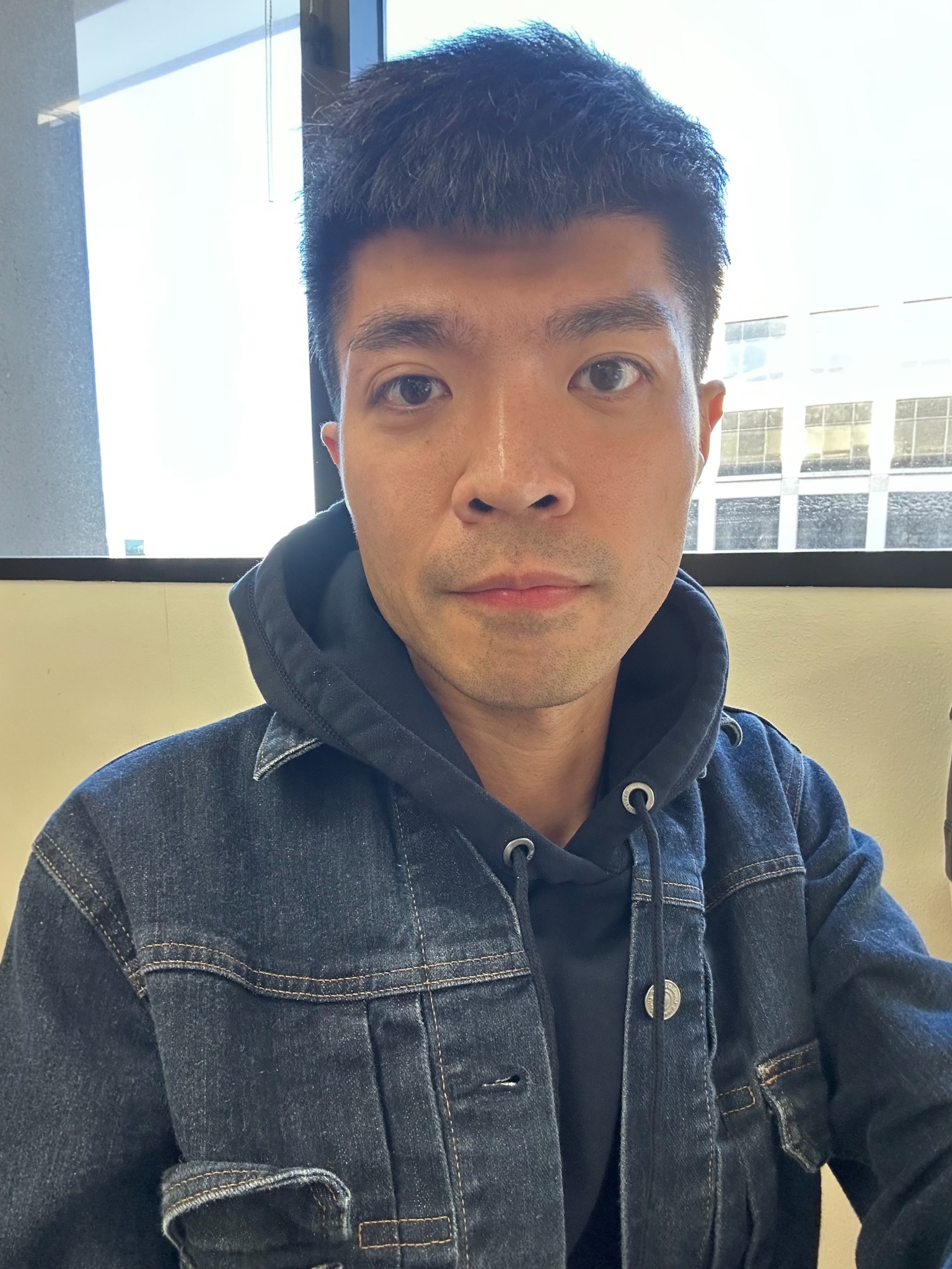 Portrait of Chih-Wei Zeng
